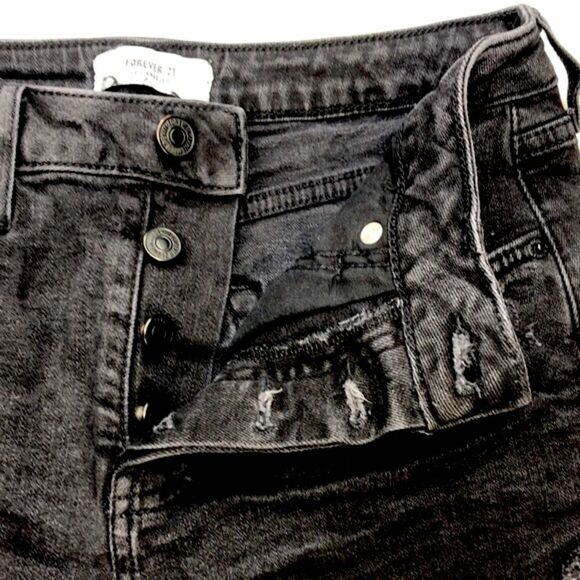 Forever 21 Black Distressed High-Waisted Button Fly Raw Hem Shorts, Size (28) - Picture 4 of 5